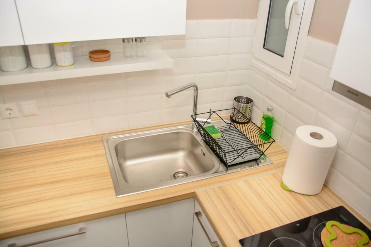 Fully Renovated And Relaxing Apartment Афины Экстерьер фото
